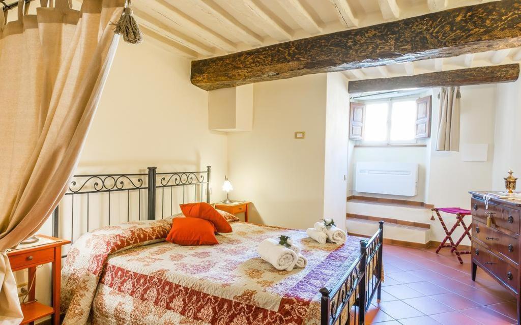 Lyon Apartment Anfiteatro Square, Lucca Exterior photo